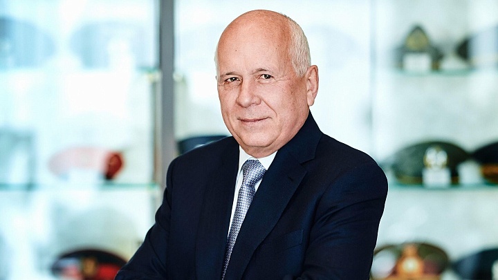 "Ростех" на СВО не зарабатывает, а обеспечивает фронт, заявил Чемезов