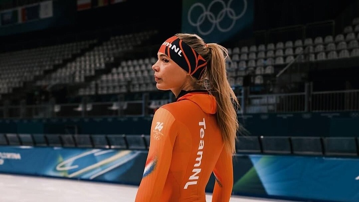 Нидерландская конькобежка Лердам победила на дистанции 1000 метров на ОИ