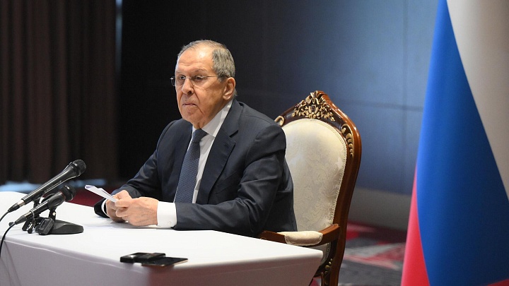 Лавров прокомментировал санкции против российских компаний